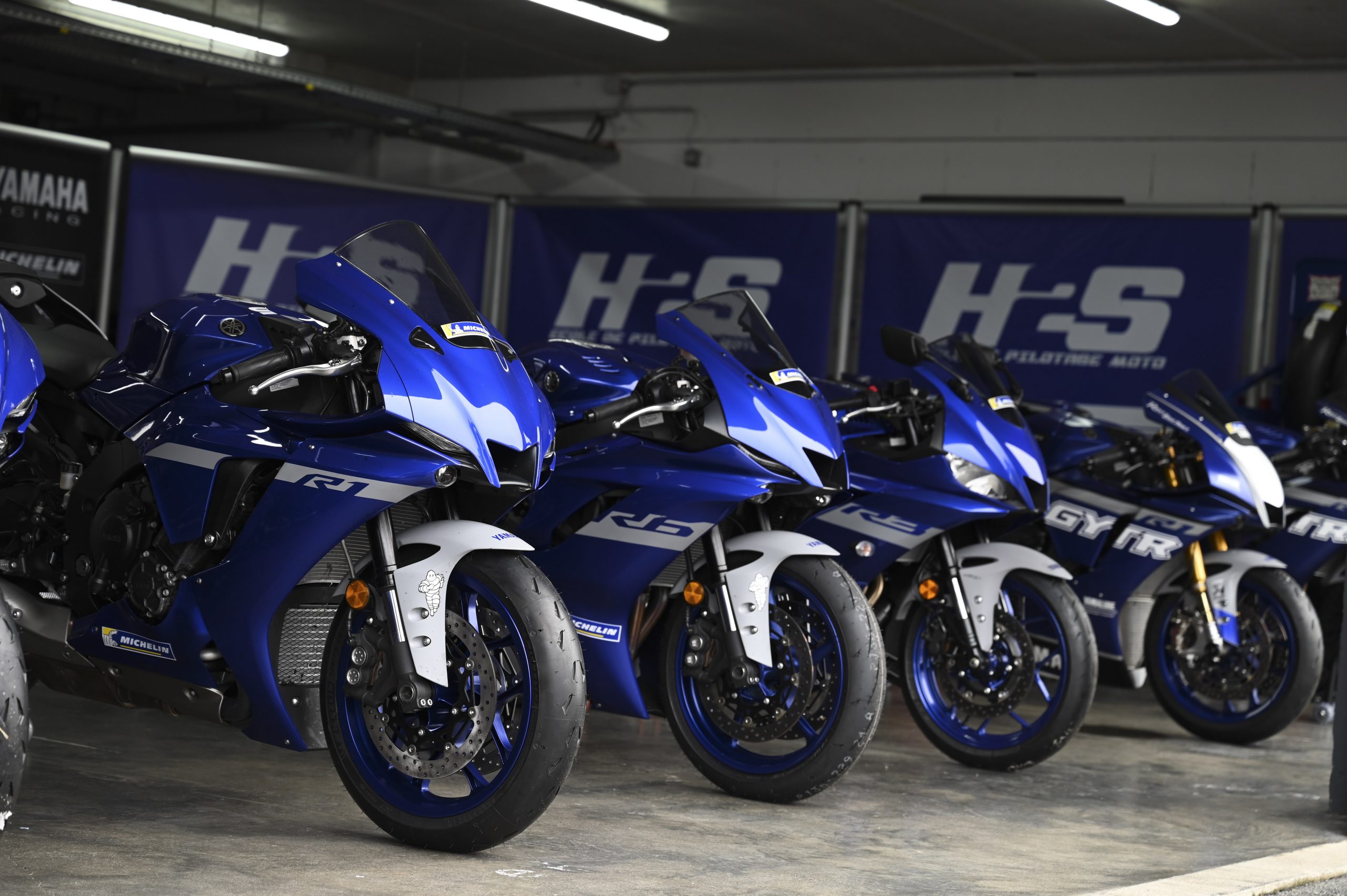 2021_Supersport Pro Tour - Le Vigeant yamaha team moto R1
